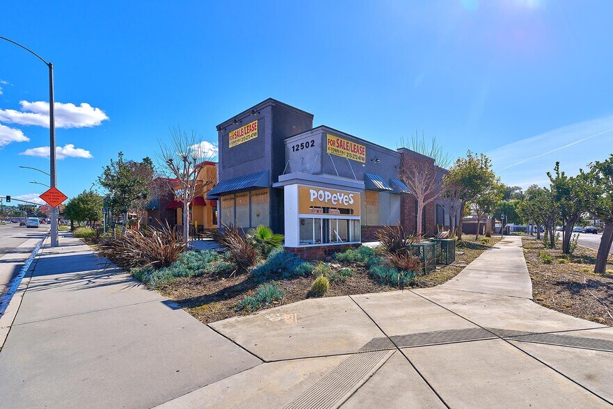 Primary Photo Of 12502 Washington Blvd, Whittier Restaurant For Sale