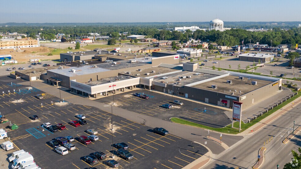 More Photos Of 1216-1284 28th St SW, Grand Rapids General Retail For Sale