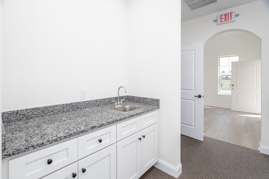 More Photos Of 130 Land Grand unit 5, Saint Augustine Medical For Lease