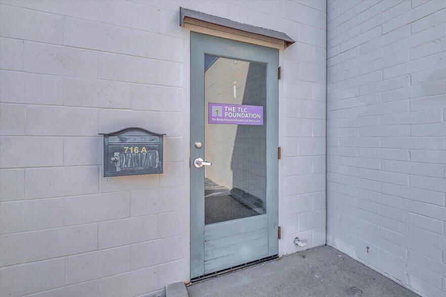 More Photos Of 716 Soquel Ave, Santa Cruz Storefront Retail Office For Lease