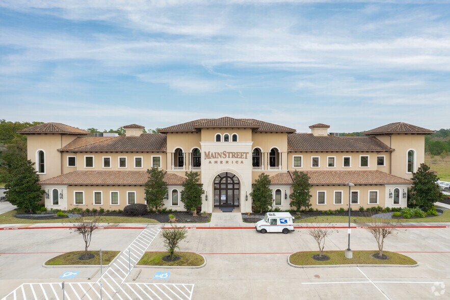 More Photos Of 18750 Interstate 45, Spring Unknown For Lease