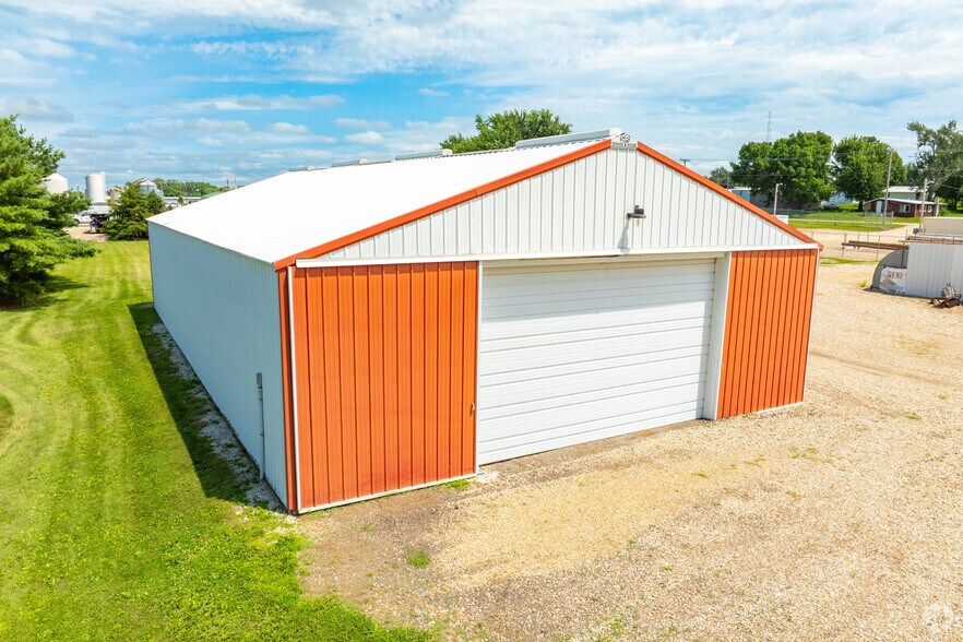 More Photos Of 406 W Ross St, Toledo Industrial For Sale