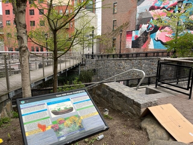 More Photos Of 6-8 N Broadway, Yonkers General Retail For Sale