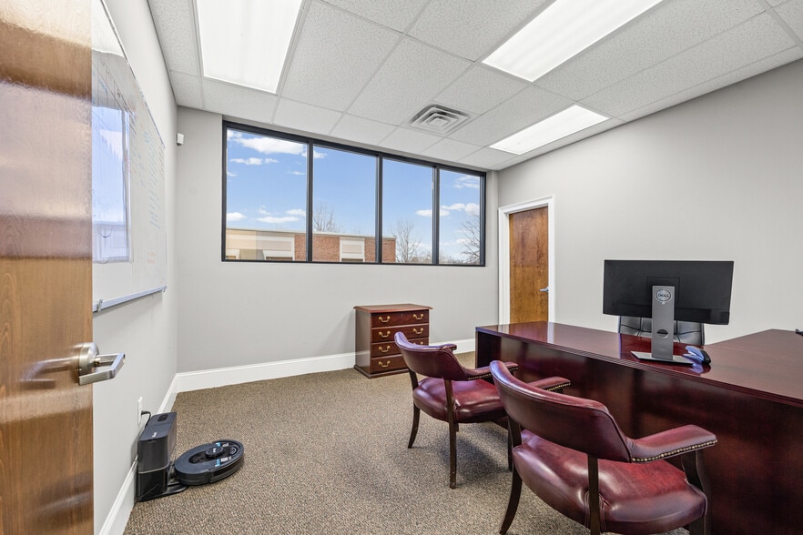 More Photos Of 8190 Regent Pky, Fort Mill Warehouse For Lease