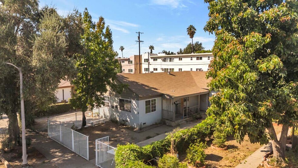 Primary Photo Of 8843 Tilden Ave, Panorama City Apartments For Sale