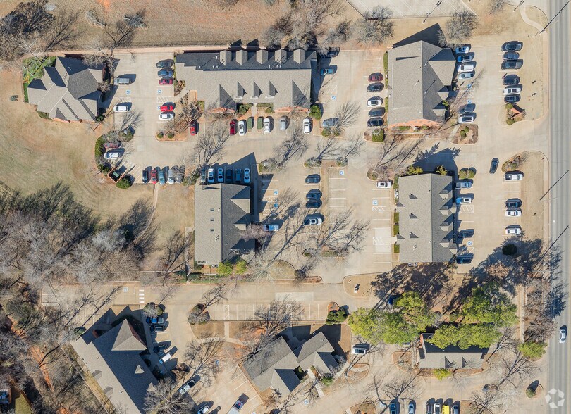 More Photos Of 1900 E 15th St, Edmond Office For Lease