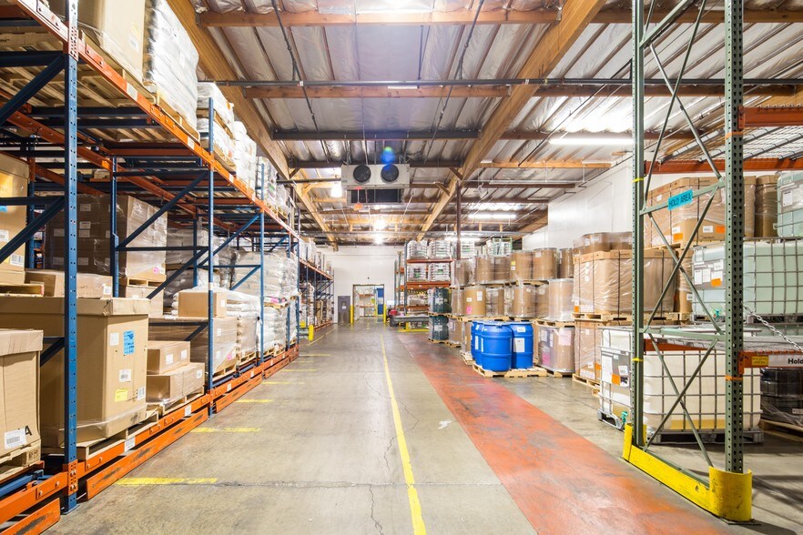 More Photos Of 2349 N Watney Way, Fairfield Unknown For Lease