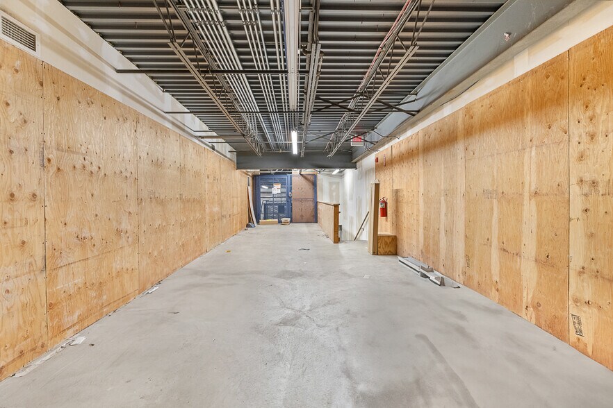 More Photos Of 2229 E State St, Salem Drugstore For Sale