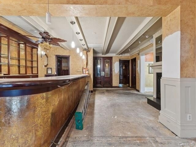 More Photos Of 69 Rue Laurier, Gatineau Restaurant For Lease