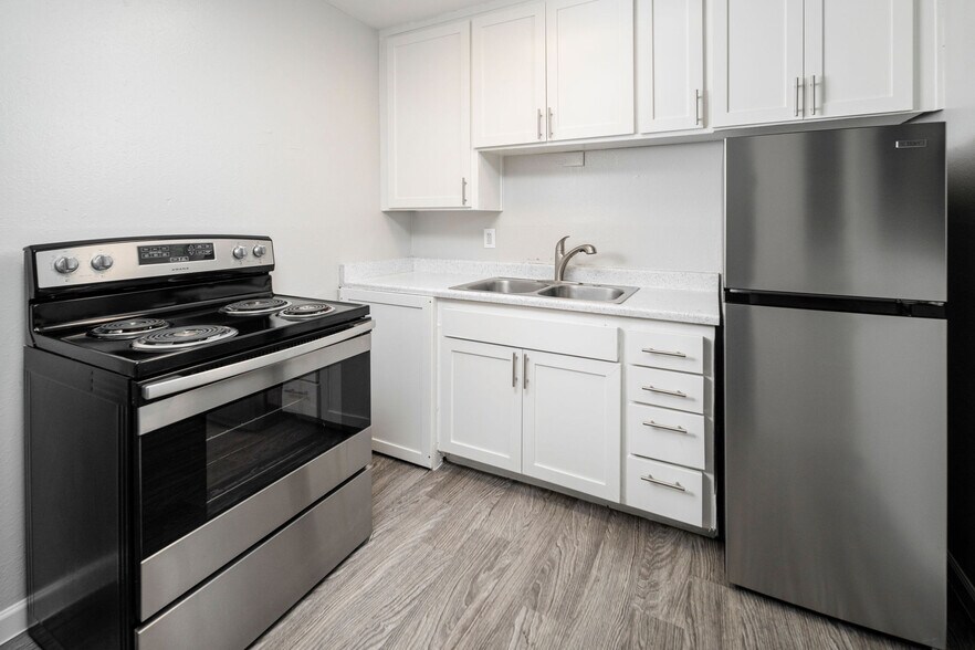 More Photos Of 4811-4815 N 15th Ave, Phoenix Apartments For Sale