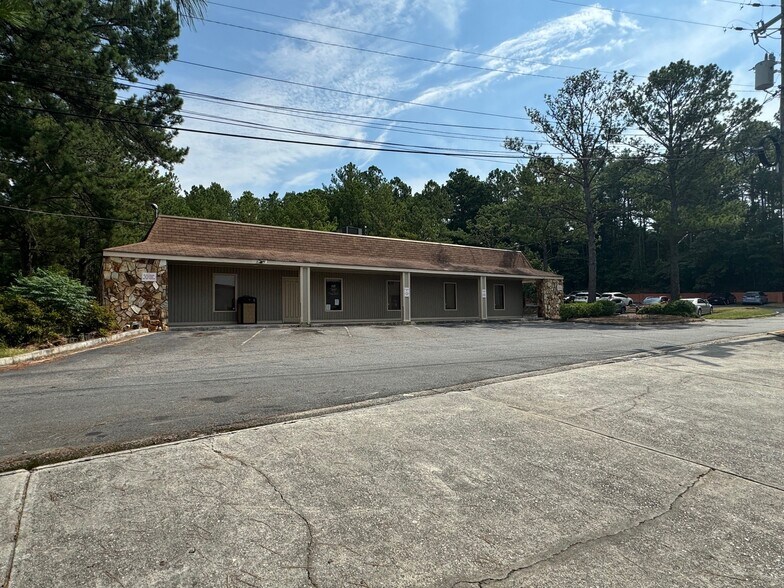 More Photos Of 106 Olympia Dr, Warner Robins Medical For Sale