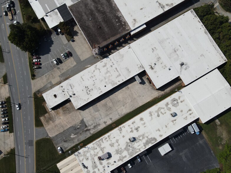 More Photos Of 1948 W Green Dr, High Point Warehouse For Lease