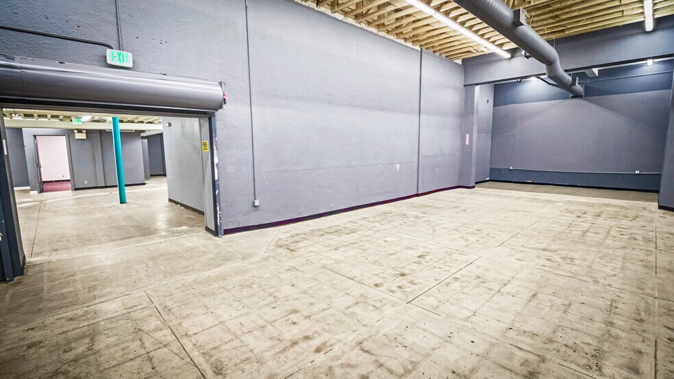 More Photos Of 236-242 Pine Ave, Long Beach Storefront Retail Office For Lease