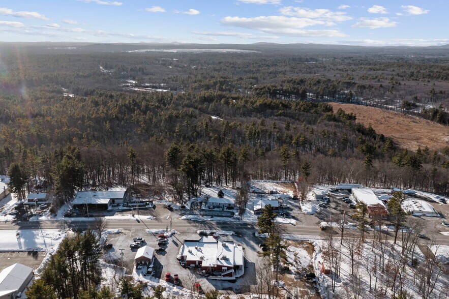 More Photos Of 428 NH-108, Somersworth Veterinarian Kennel For Sale