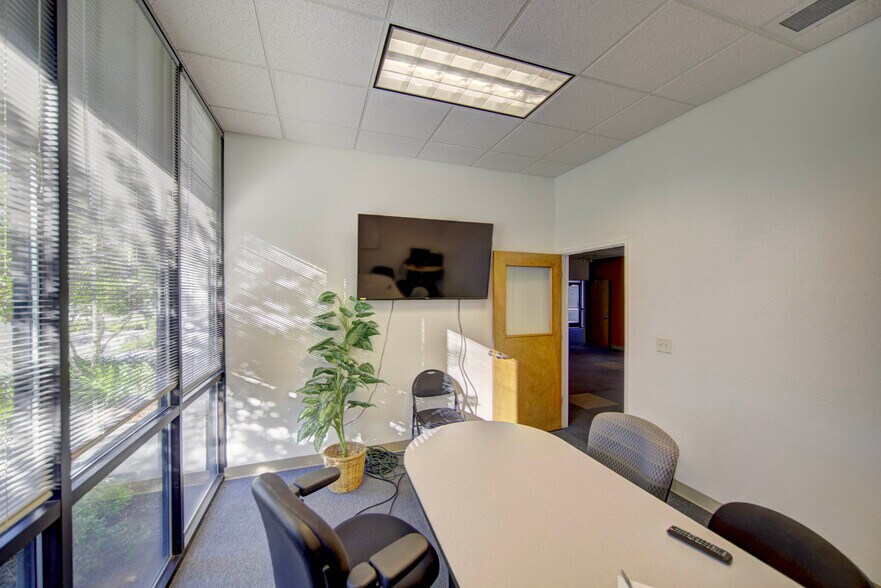 More Photos Of 1065 Marauder St, Chico Manufacturing For Lease
