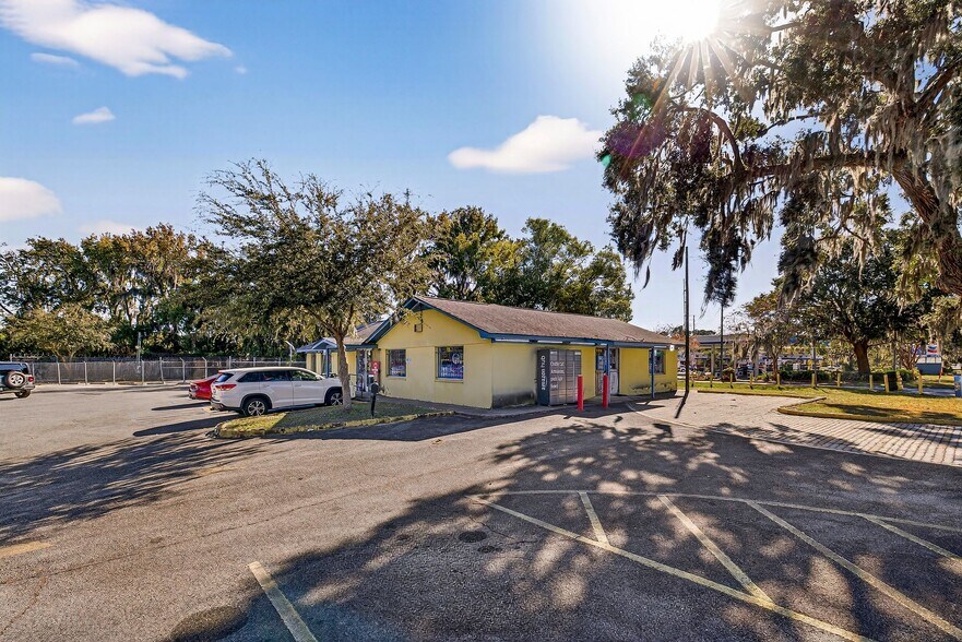 More Photos Of 9602 White Bluff Rd, Savannah Convenience Store For Sale
