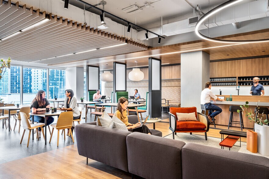 More Photos Of 26-32 Wellington St E, Toronto Office For Lease