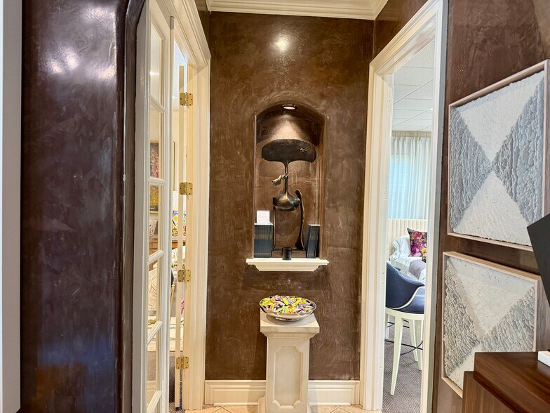 More Photos Of 15417 N Florida Ave, Tampa Medical For Lease