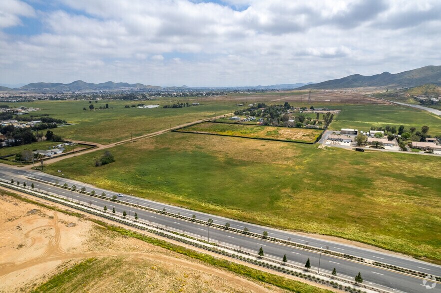 More Photos Of 25245 Ethanac Rd, Menifee Land For Sale