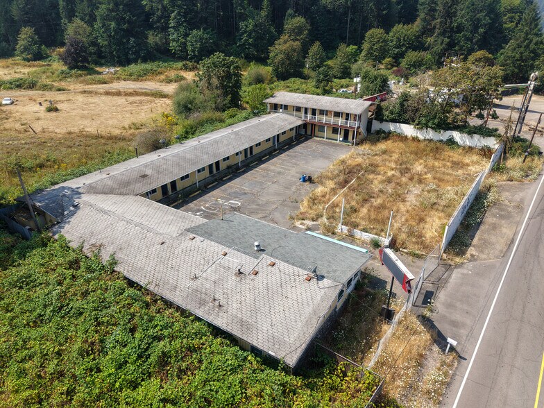 More Photos Of 455 Bear Creek Rd, Cottage Grove Hotel For Sale