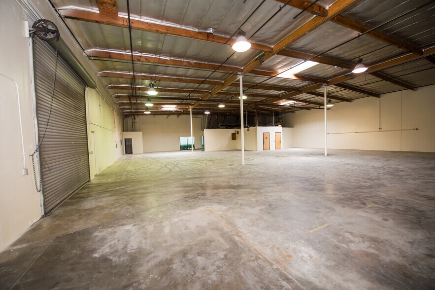 More Photos Of 10291 Trademark St, Rancho Cucamonga Warehouse For Lease