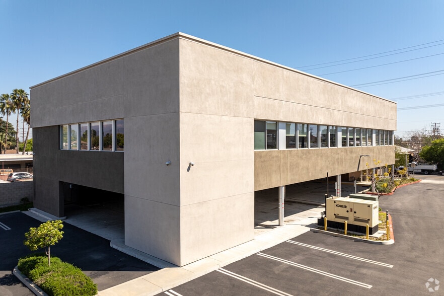 More Photos Of 825 E Broadway, San Gabriel Medical For Sale