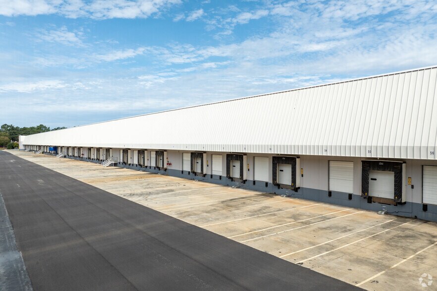 More Photos Of 4787 Stalwart Dr, Fairburn Warehouse For Lease