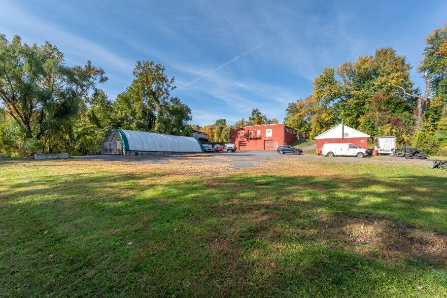 More Photos Of 441 Broadway 9W, Port Ewen Manufacturing For Sale