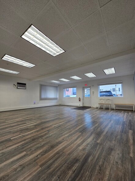 More Photos Of 291 Bloomfield Ave, Caldwell Storefront Retail Office For Lease