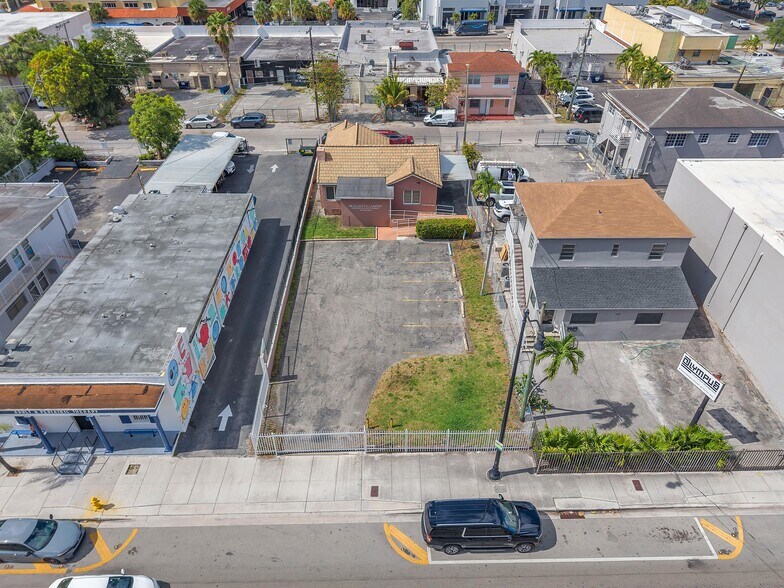 More Photos Of 1437 SW 1st St, Miami Medical For Sale
