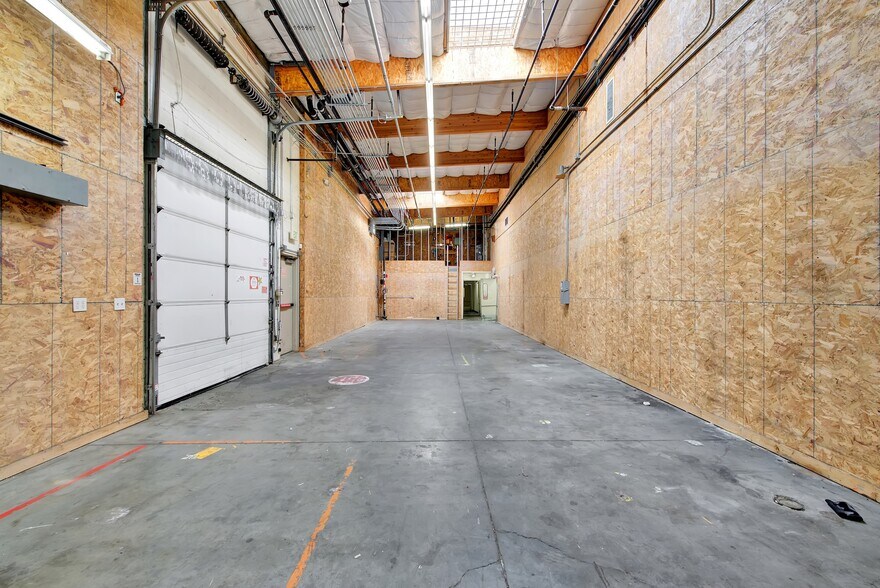 More Photos Of 3340 N Texas St, Fairfield Drugstore For Lease