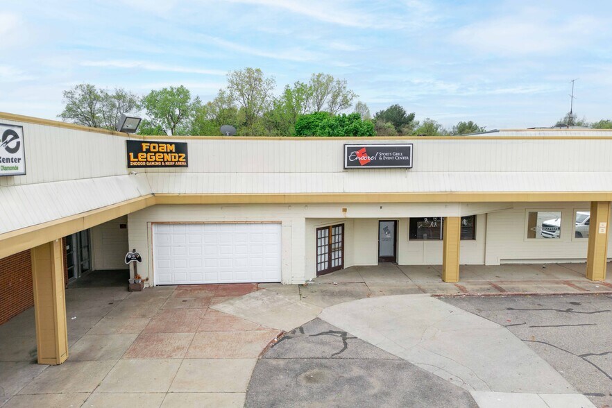 More Photos Of 3467-3575 Beecher Rd, Flint Freestanding For Sale