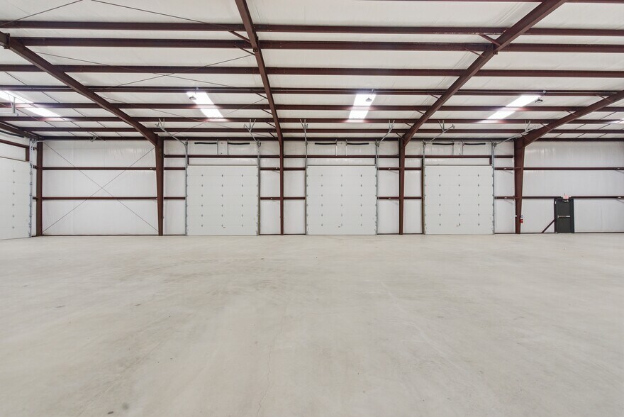 More Photos Of 764 Soechting Rd, New Braunfels Unknown For Lease