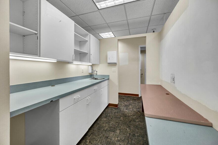 More Photos Of 48 Route 6, Yorktown Heights Medical For Sale