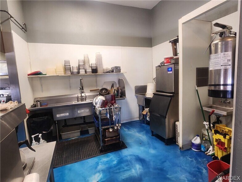 More Photos Of 165 Bradley Bay Dr, Meadview Restaurant For Sale