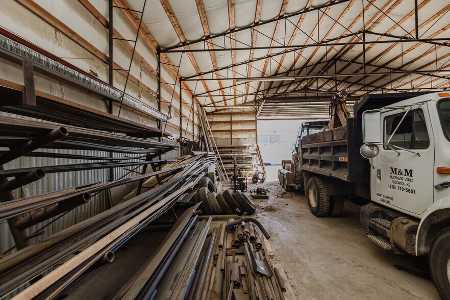 More Photos Of 410 N Commercial Ave, Sedgwick Storefront For Sale