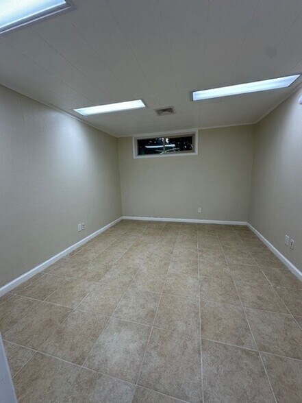 More Photos Of 1142-1148 Walker Rd, Great Falls Medical For Sale