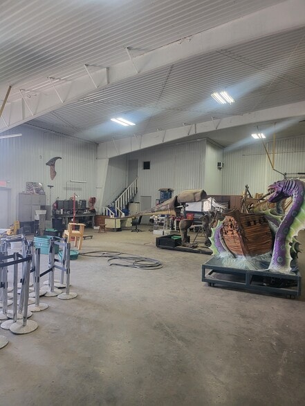 More Photos Of 509 China St, Abilene Industrial For Lease