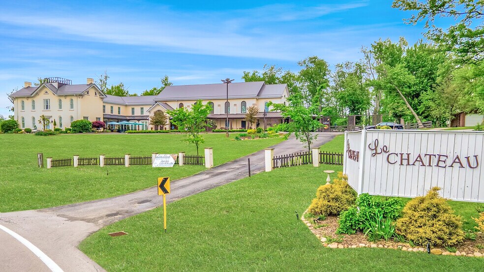 Primary Photo Of 195 State Route 151, Smithfield Hospitality For Sale