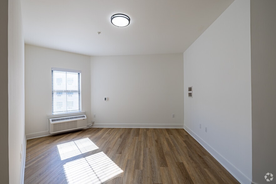 More Photos Of 10 W Westfield Ave W, Roselle Park Apartments For Lease