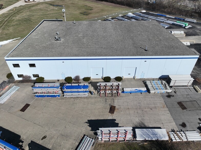 More Photos Of 2015 Stapleton Ct, Forest Park Warehouse For Sale