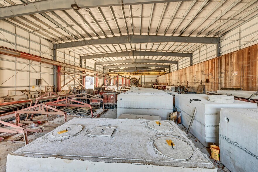 More Photos Of 41 Padanaram Rd, Danbury Manufacturing For Sale