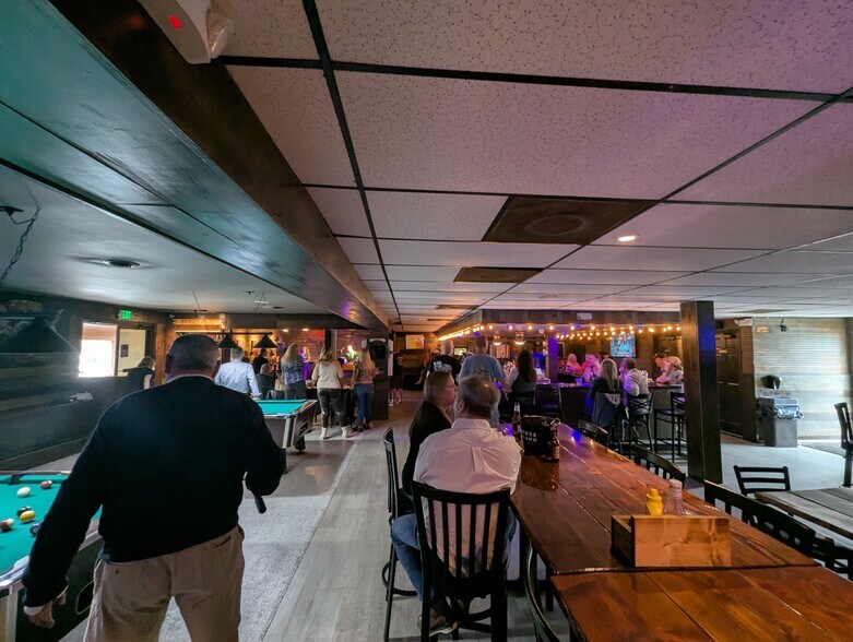 More Photos Of 11818 Philadelphia Rd, White Marsh Bar For Sale