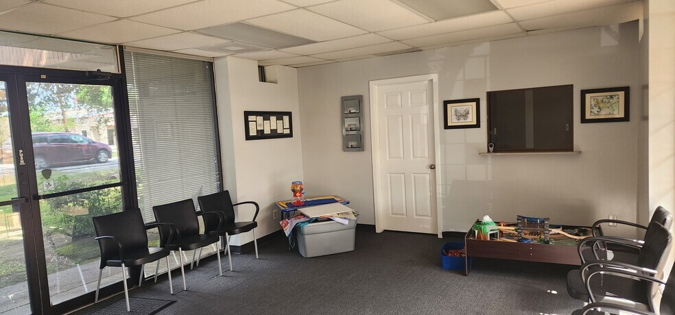 More Photos Of 1416 Campbell Rd, Houston Medical For Lease