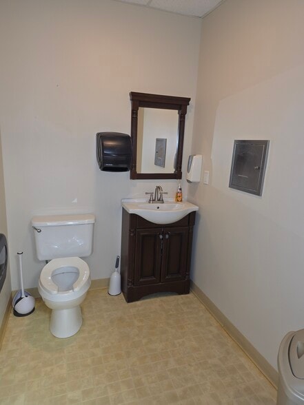 More Photos Of 380 Merrimack St, Methuen Medical For Sale