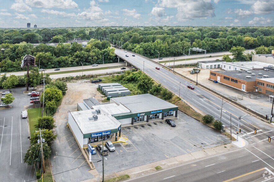 More Photos Of 4899 Summer Ave, Memphis Unknown For Lease