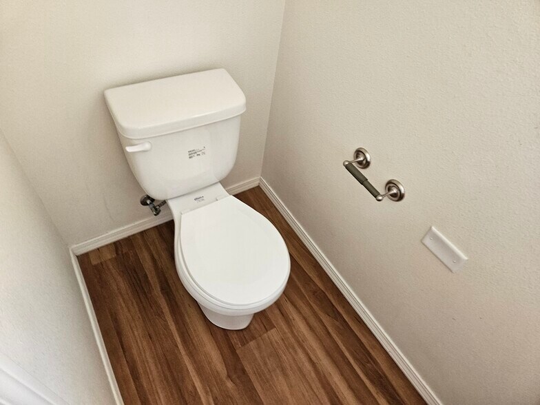More Photos Of 540 W 3rd Ave, Junction City Apartments For Sale
