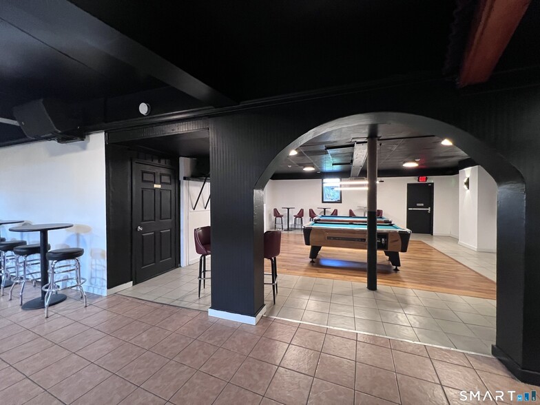 More Photos Of 2 West Ave, Bridgeport Storefront Retail Residential For Lease