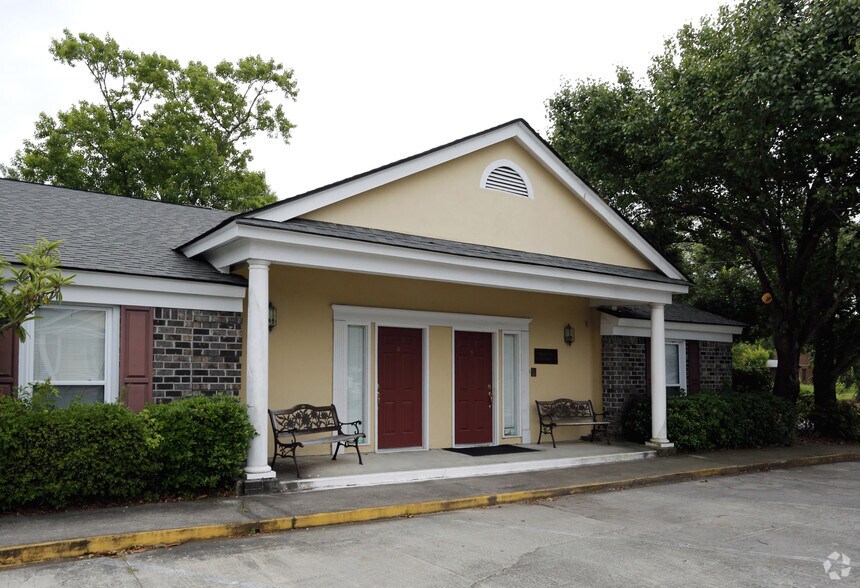 More Photos Of Suite C, Room 1, Charleston Office For Lease