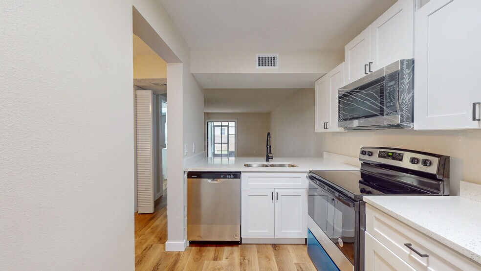 More Photos Of 7786 62nd St N, Pinellas Park Apartments For Sale